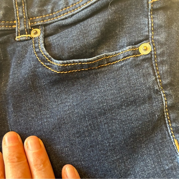 American Eagle Stretch Skinny Denim Jean, Size M - Picture 5 of 8